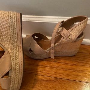 Clark Women's Amelia Air Espadrille Platform Wedge